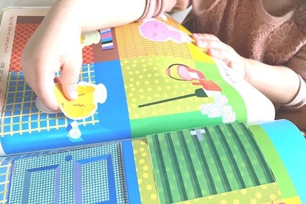 幼児ポピーももちゃん2歳の口コミシール遊び